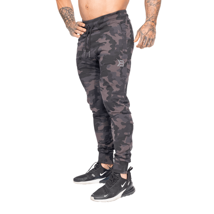 Better Bodies Tapered joggers V2, Dark Camo